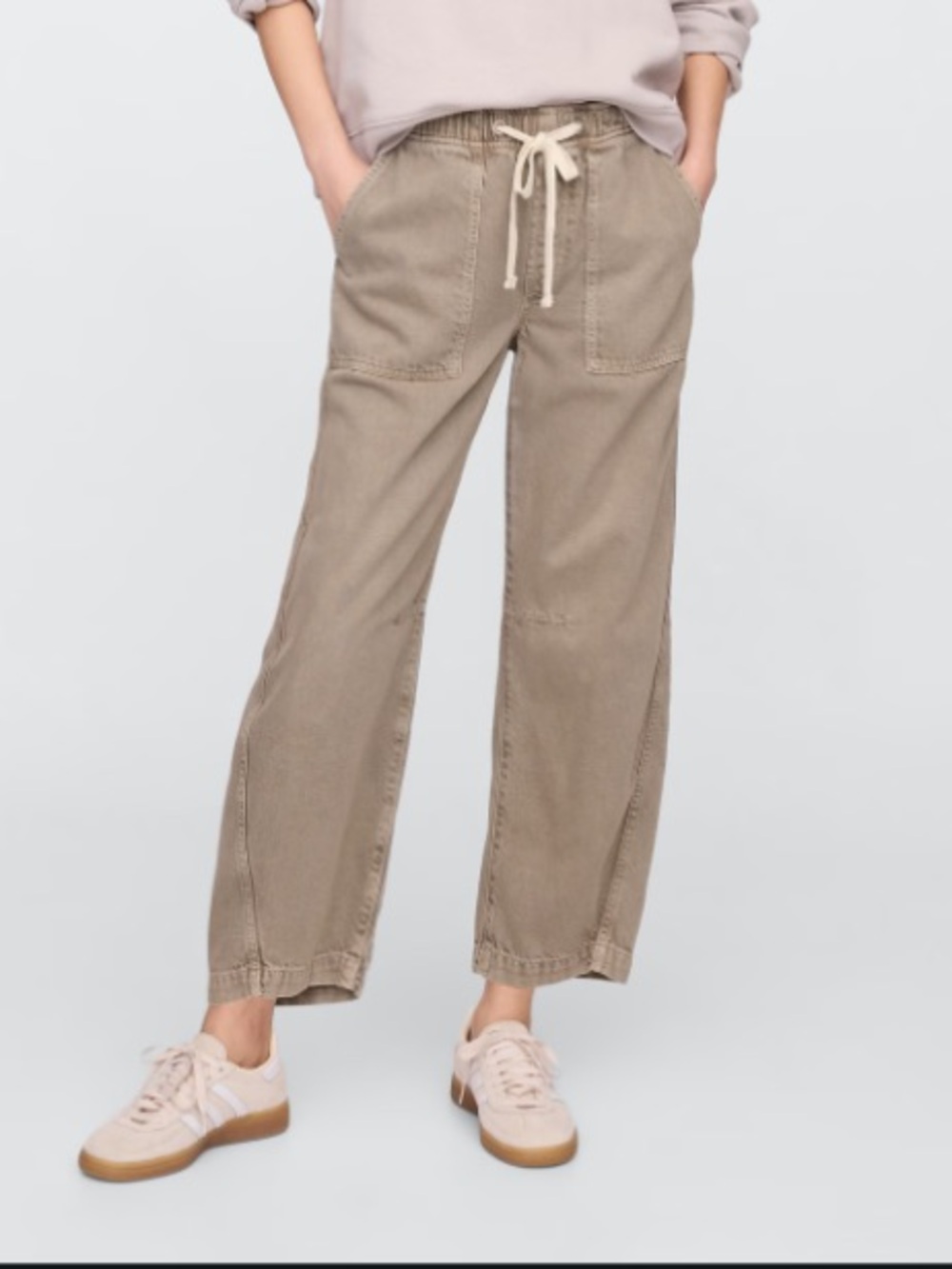 GAP Mid Rise Super Soft Pull-On Barrel Jeans – Frosty Morning – Size Large